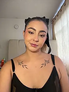 Snapshot of Elina_Hills chatting on February 19, 2026, 6:37 pm Elina Hills online show from February 19, 2026, 6:37 pm