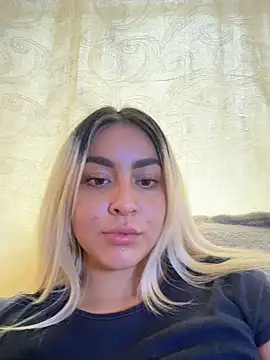 Elina Hills online show from March 22, 2026, 6:33 pm