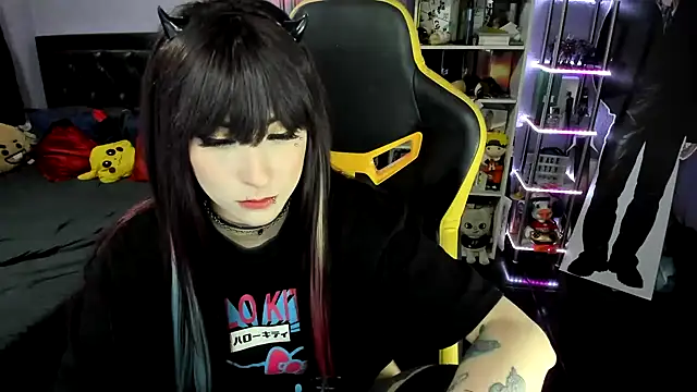 Yummy dark online show from November 24, 2025, 7:19 am