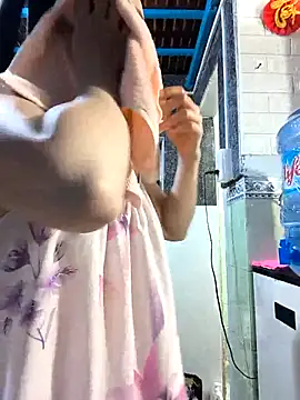 Snapshot of Okleotina9 chatting on March 9, 2026, 3:54 am Okleotina9 online show from March 9, 2026, 3:54 am