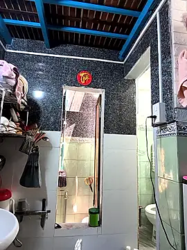 Snapshot of Okleotina9 chatting on April 2, 2026, 3:59 am Okleotina9 online show from April 2, 2026, 3:59 am