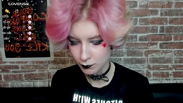 Angel Julles online show from June 21, 2026, 3:53 am