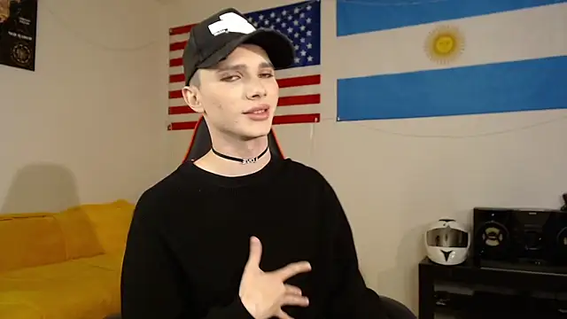 danny noir online show from November 4, 2025, 11:53 am