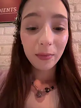 Snapshot of LilluKatten chatting on February 3, 2026, 11:26 am LilluKatten online show from February 3, 2026, 11:26 am