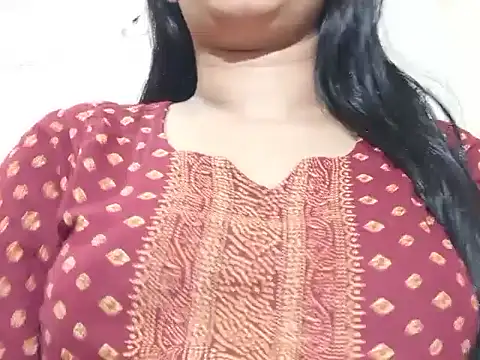 Nancy queen001 online show from November 17, 2025, 8:53 am