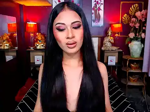 Plastique PATRICIA online show from March 25, 2026, 9:04 am