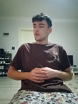 yasinesra757  online show from April 3, 2026, 6:17 pm