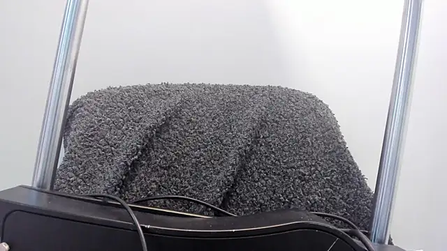 scarlett leblanc  online show from March 26, 2026, 11:49 am