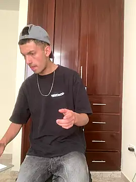 Snapshot of dylan_drakee chatting on November 3, 2025, 4:41 pm dylan drakee online show from November 3, 2025, 4:41 pm