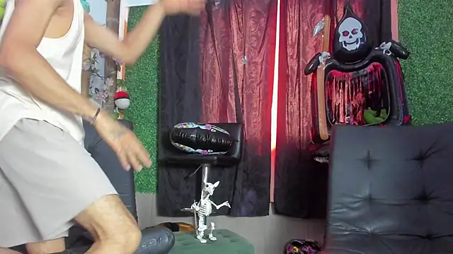 Snapshot of jackk_blaze chatting on October 30, 2025, 7:36 pm jackk blaze online show from October 30, 2025, 7:36 pm