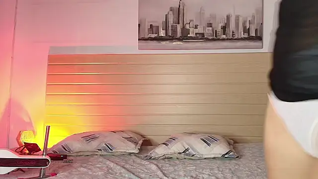 Snapshot of Madisonkay chatting on February 28, 2026, 2:12 am Madisonkay online show from February 28, 2026, 2:12 am