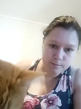 GlitterAuburn online show from March 24, 2026, 2:55 pm