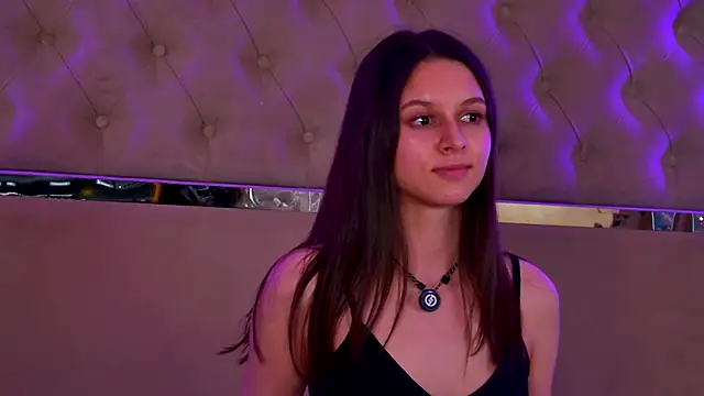  AlinaHot  online show from November 22, 2025, 4:17 pm