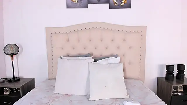 bustyluciana      online show from April 9, 2026, 10:04 pm