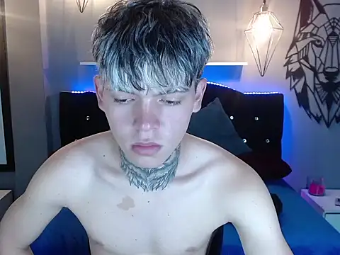 Snapshot of frankboyx chatting on November 8, 2025, 7:23 pm frankboyx online show from November 8, 2025, 7:23 pm