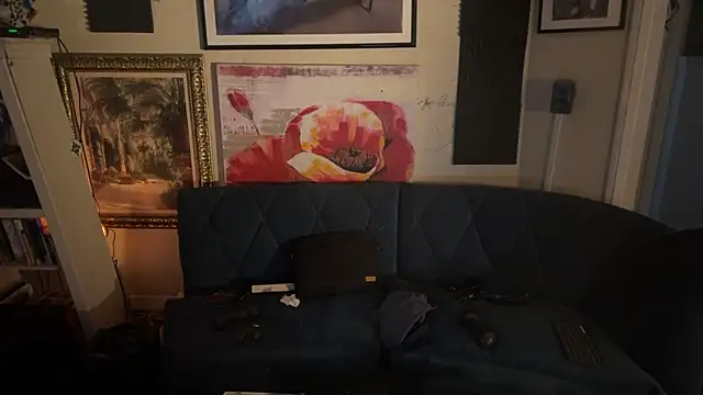 IntimeWild online show from December 4, 2025, 11:46 pm