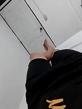 Lachi6969 online show from December 1, 2025, 3:33 am