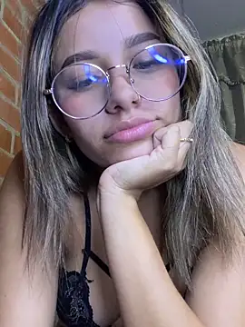 liahot69 online show from June 11, 2026, 3:37 am