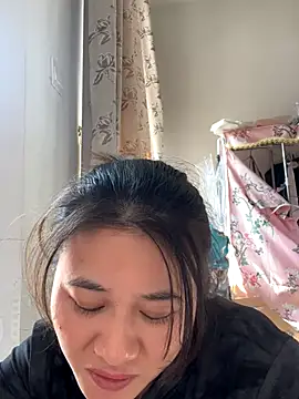 Snapshot of daaqnn chatting on November 15, 2025, 2:42 am daaqnn online show from November 15, 2025, 2:42 am