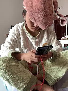 Snapshot of daaqnn chatting on November 17, 2025, 12:49 am daaqnn online show from November 17, 2025, 12:49 am