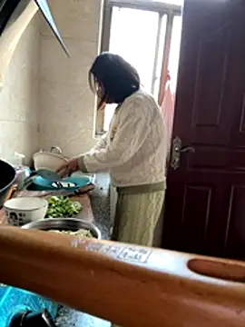 Snapshot of daaqnn chatting on December 19, 2025, 11:56 pm daaqnn online show from December 19, 2025, 11:56 pm