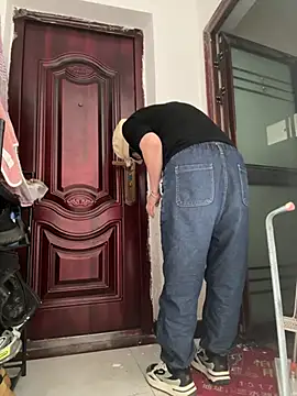 daaqnn online show from April 14, 2026, 1:11 am