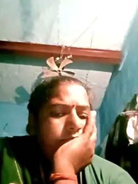 Snapshot of Hotty-Mona754 chatting on November 5, 2025, 5:35 pm Hotty-Mona754 online show from November 5, 2025, 5:35 pm