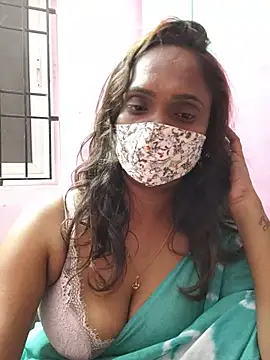 Queen-dhivya online show from July 28, 2026, 7:04 pm