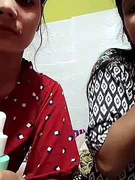 Snapshot of Zoya_Khaan chatting on November 12, 2025, 8:26 am Zoya Khaan online show from November 12, 2025, 8:26 am