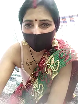 Snapshot of Divine_Lustt chatting on February 23, 2026, 9:39 am Divine Lustt online show from February 23, 2026, 9:39 am