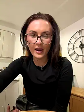 EmLovesxx online show from November 21, 2025, 12:32 am