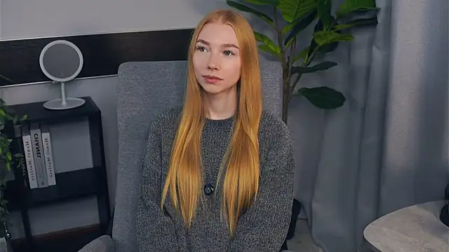 Snapshot of TariHedrix chatting on November 3, 2025, 8:37 am TariHedrix online show from November 3, 2025, 8:37 am