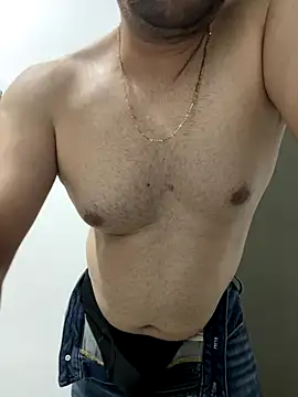 Snapshot of n0tf0und chatting on November 10, 2025, 5:50 am n0tf0und online show from November 10, 2025, 5:50 am