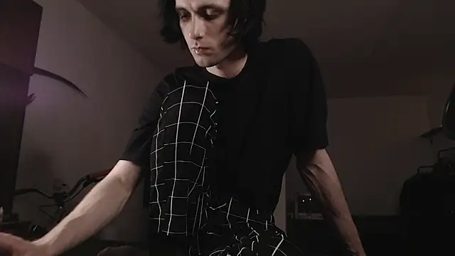 Snapshot of morrowless chatting on November 8, 2025, 2:34 am morrowless online show from November 8, 2025, 2:34 am