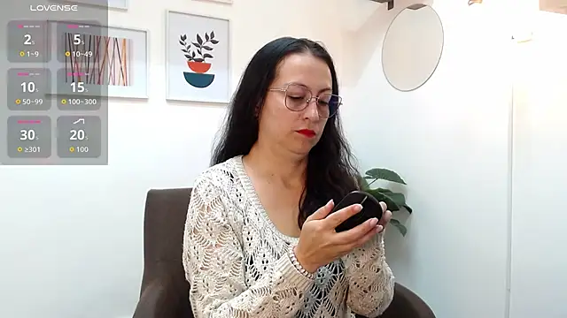 Lauryn Jones online show from March 25, 2026, 4:24 pm