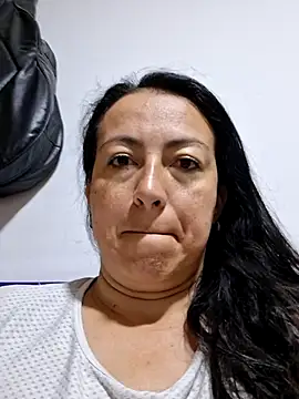 Snapshot of Lauryn_Jones chatting on June 30, 2026, 3:07 am Lauryn Jones online show from June 30, 2026, 3:07 am