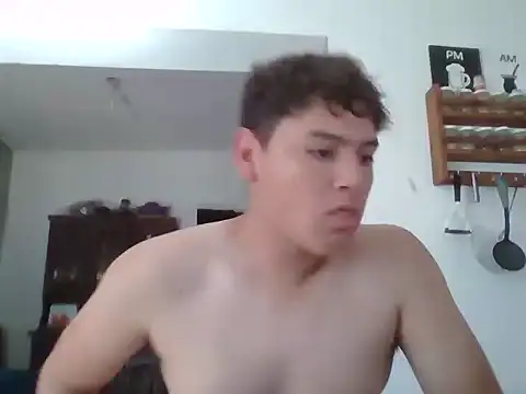 Snapshot of Myboy0020 chatting on November 10, 2025, 1:32 pm Myboy0020 online show from November 10, 2025, 1:32 pm