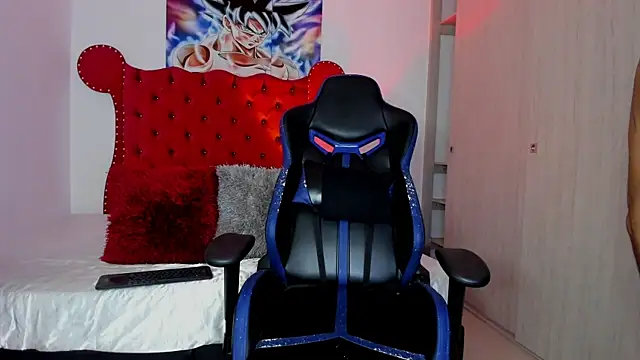 axelwinters   online show from November 8, 2025, 9:46 pm