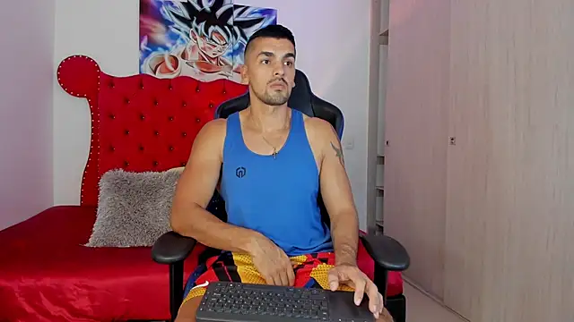 axelwinters   online show from November 25, 2025, 5:35 pm