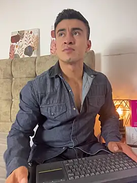 Chris Clarck online show from January 8, 2026, 8:33 pm