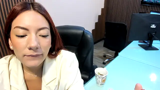 desk desire online show from January 12, 2026, 12:54 pm