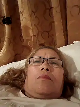 Snapshot of Cessi50 chatting on November 8, 2025, 1:50 am Cessi50 online show from November 8, 2025, 1:50 am