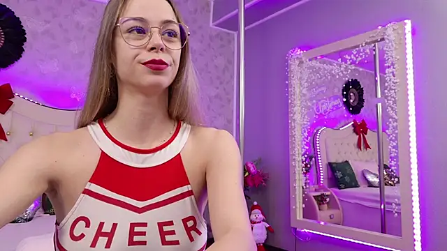 GracieCute online show from December 20, 2025, 4:19 am