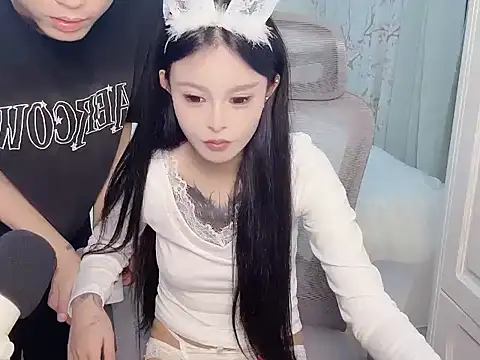 Snapshot of Titoo-170 chatting on November 27, 2025, 9:22 am Titoo-170 online show from November 27, 2025, 9:22 am