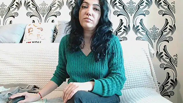 CharmingPearl online show from March 28, 2026, 7:19 am