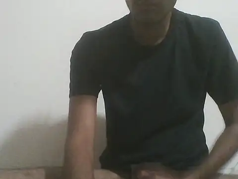 Snapshot of Bull_Dick_69 chatting on March 15, 2026, 11:44 pm Bull Dick 69 online show from March 15, 2026, 11:44 pm