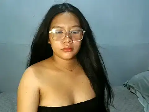 hotsexyreb online show from February 27, 2026, 4:12 am