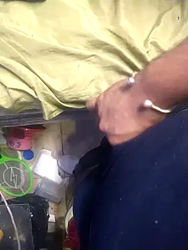 KARNEs24666 online show from November 5, 2025, 11:38 pm