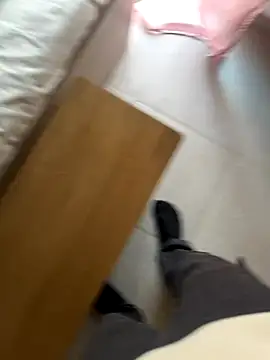 Snapshot of SkyzerD chatting on November 10, 2025, 7:40 am SkyzerD online show from November 10, 2025, 7:40 am