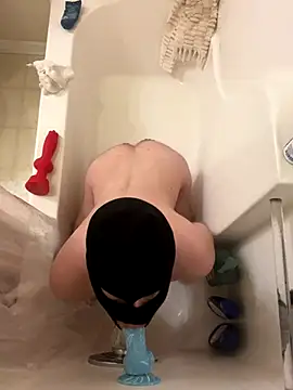 Femboy ellie online show from November 24, 2025, 9:36 pm